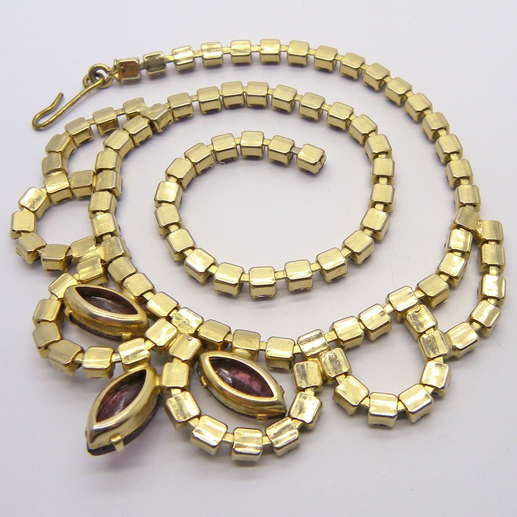 Sparkling Purple Rhinestone Choker & Bracelet Set Sparkling Purple Rhinestone Choker & Bracelet Set