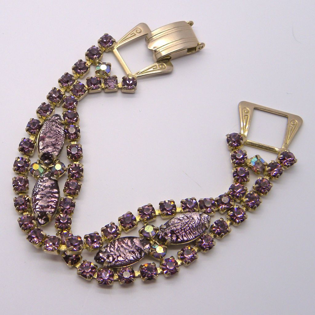 Sparkling Purple Rhinestone Choker & Bracelet Set Sparkling Purple Rhinestone Choker & Bracelet Set