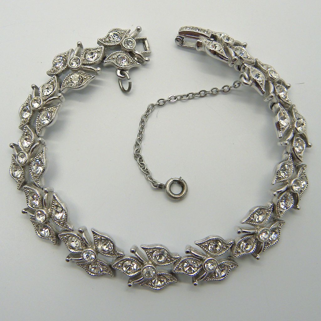 Ora Rhinestone Necklace, Bracelet & Clip Earrings Set Ora Rhinestone Necklace, Bracelet & Clip Earrings Set