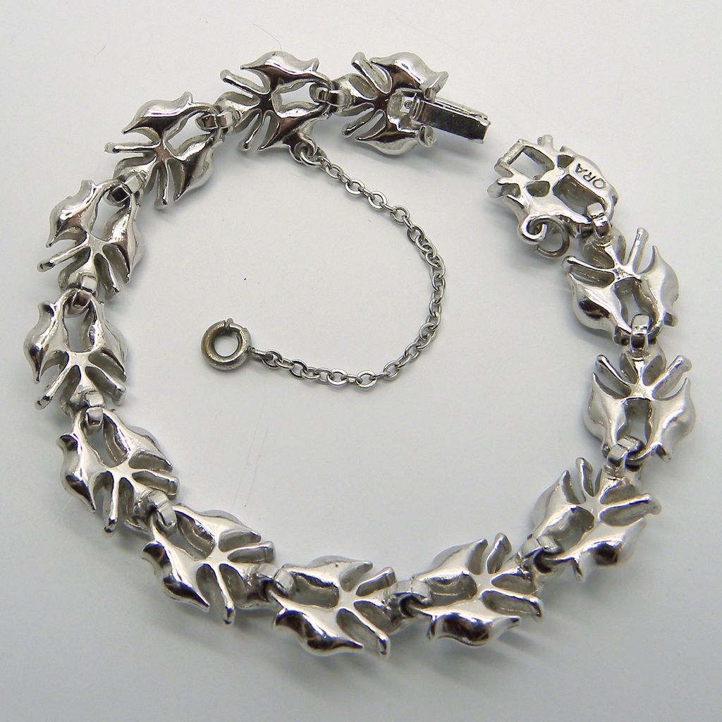 Ora Rhinestone Necklace, Bracelet & Clip Earrings Set Ora Rhinestone Necklace, Bracelet & Clip Earrings Set