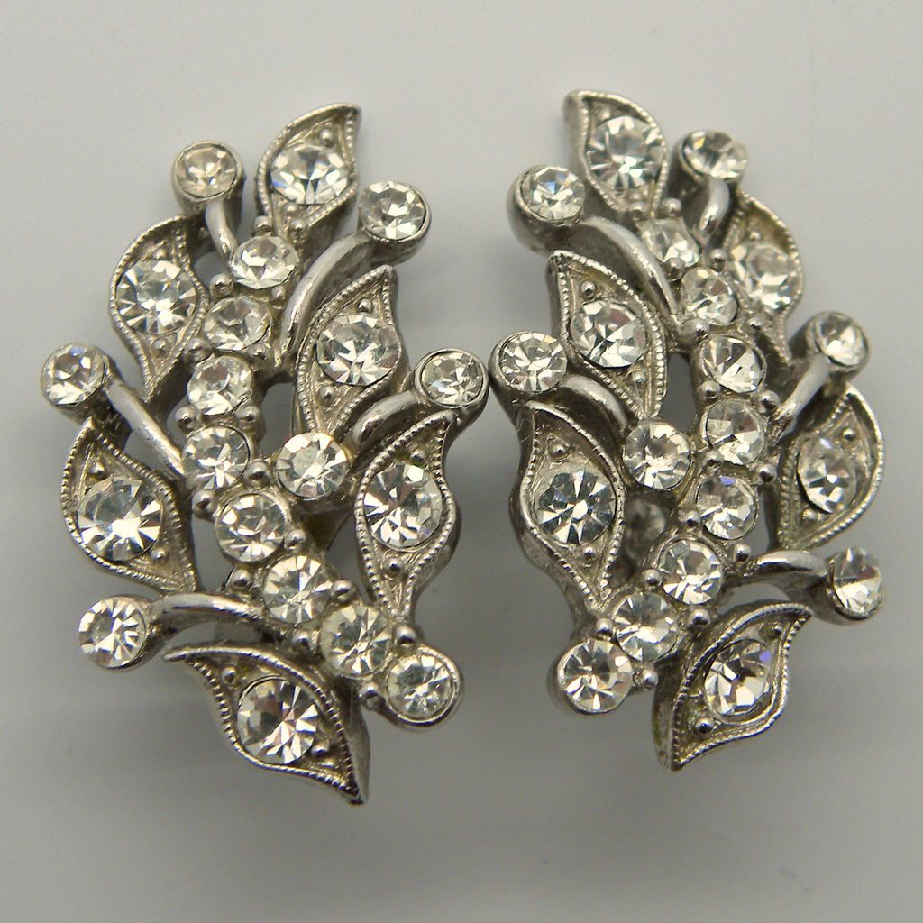 Ora Rhinestone Necklace, Bracelet & Clip Earrings Set Ora Rhinestone Necklace, Bracelet & Clip Earrings Set