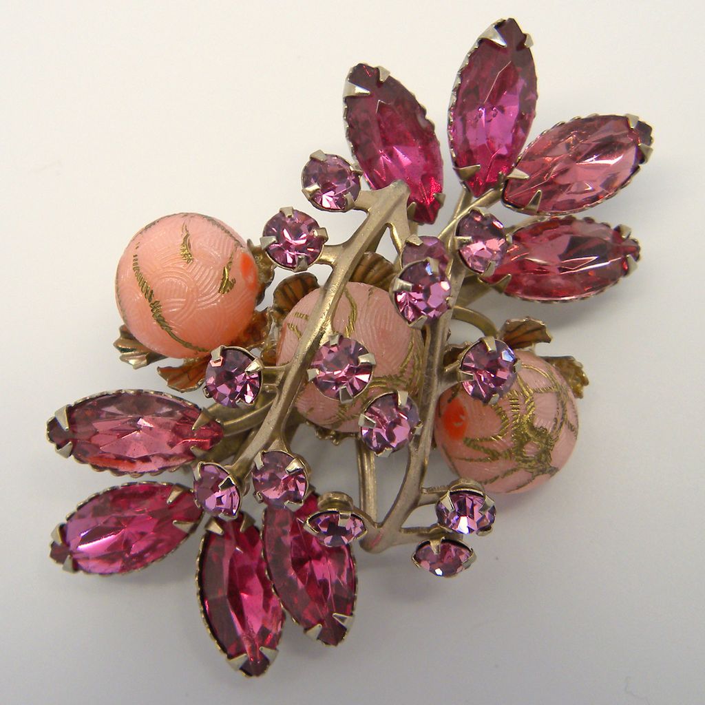 Pink Floral Pin & Clip Earrings Set with Beads & Rhinestones Pink Floral Pin & Clip Earrings Set with Beads & Rhinestones
