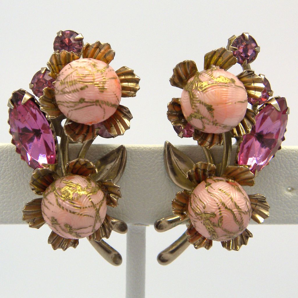 Pink Floral Pin & Clip Earrings Set with Beads & Rhinestones Pink Floral Pin & Clip Earrings Set with Beads & Rhinestones