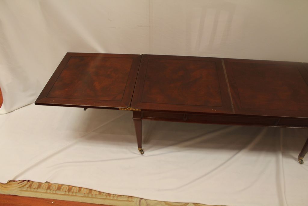 English Style Mahogany Expanding Coffee Table Stamped "Weiman" Circa 1940's English Style Mahogany Expanding Coffee Table Stamped "Weiman" Circa 1940's