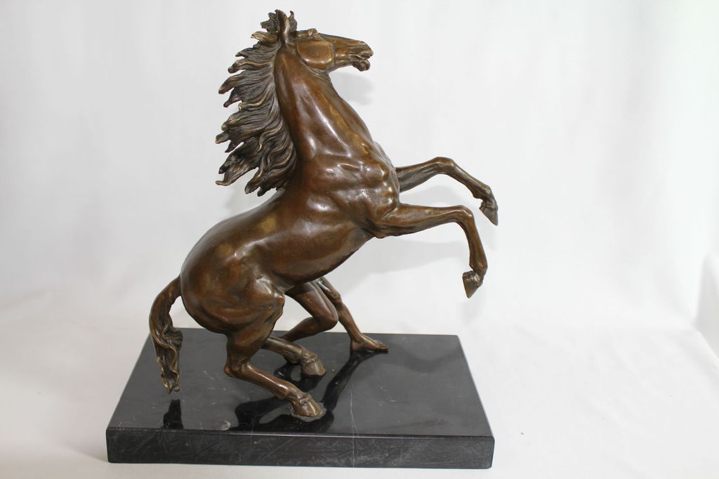 Vintage Pair of Bronze Sculpture of Horses of Marly after Guillaume Coustou Vintage Pair of Bronze Sculpture of Horses of Marly after Guillaume Coustou