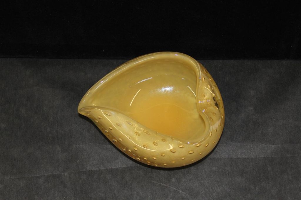 Murano Studio Art Glass Flecked with Gold, 20th Century Murano Studio Art Glass Flecked with Gold, 20th Century