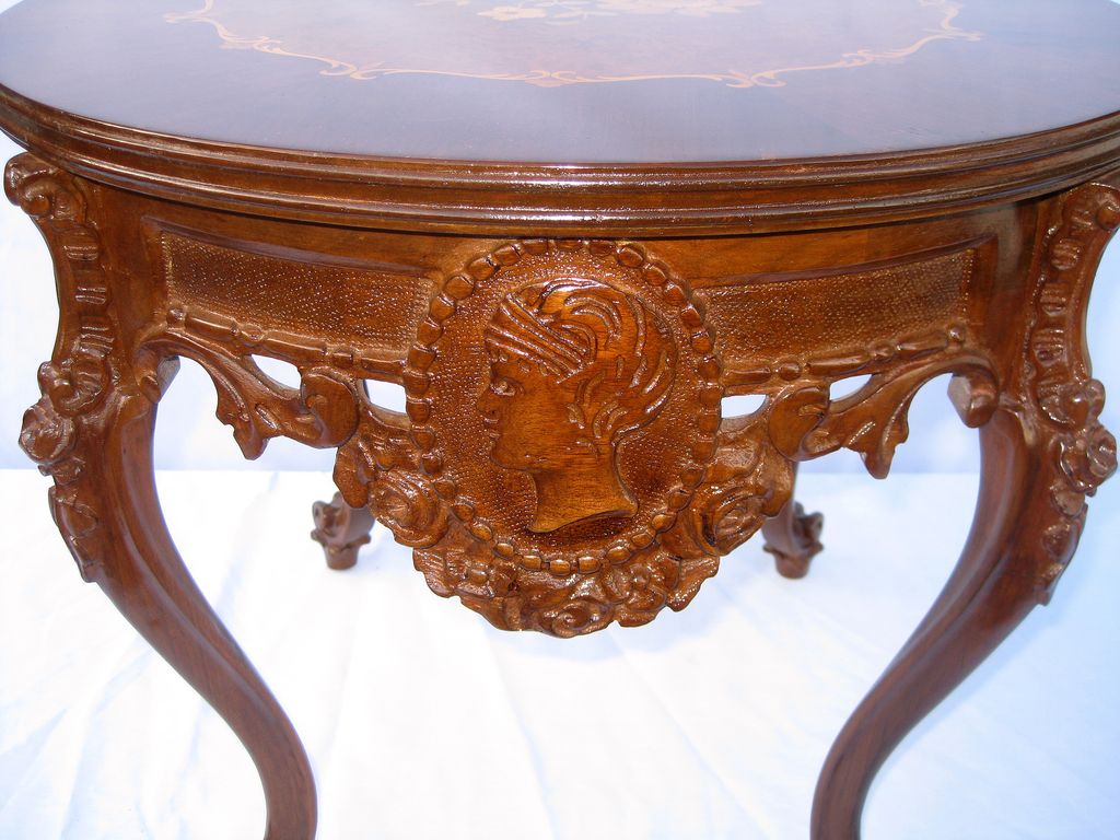 Stunning French Walnut Side Table w Inlay Marquetry Stunning French Walnut Side Table w Inlay Marquetry