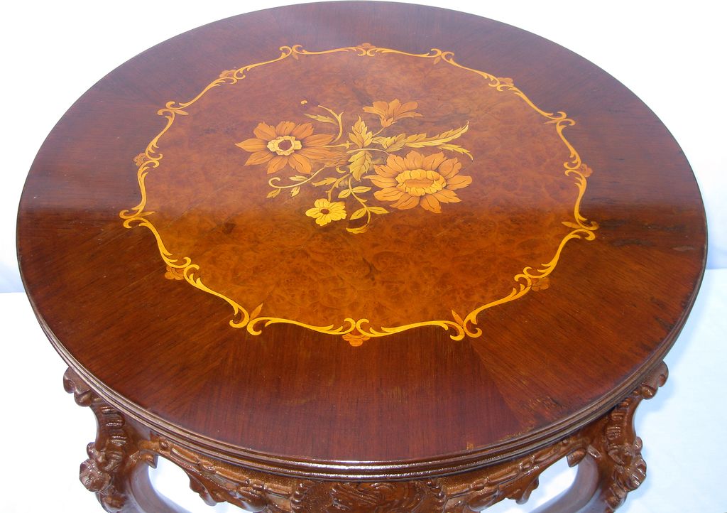 Stunning French Walnut Side Table w Inlay Marquetry Stunning French Walnut Side Table w Inlay Marquetry