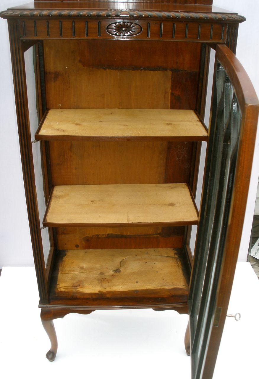 Queen Ann Mahogany Display Cabinet, Turn of the Century Queen Ann Mahogany Display Cabinet, Turn of the Century