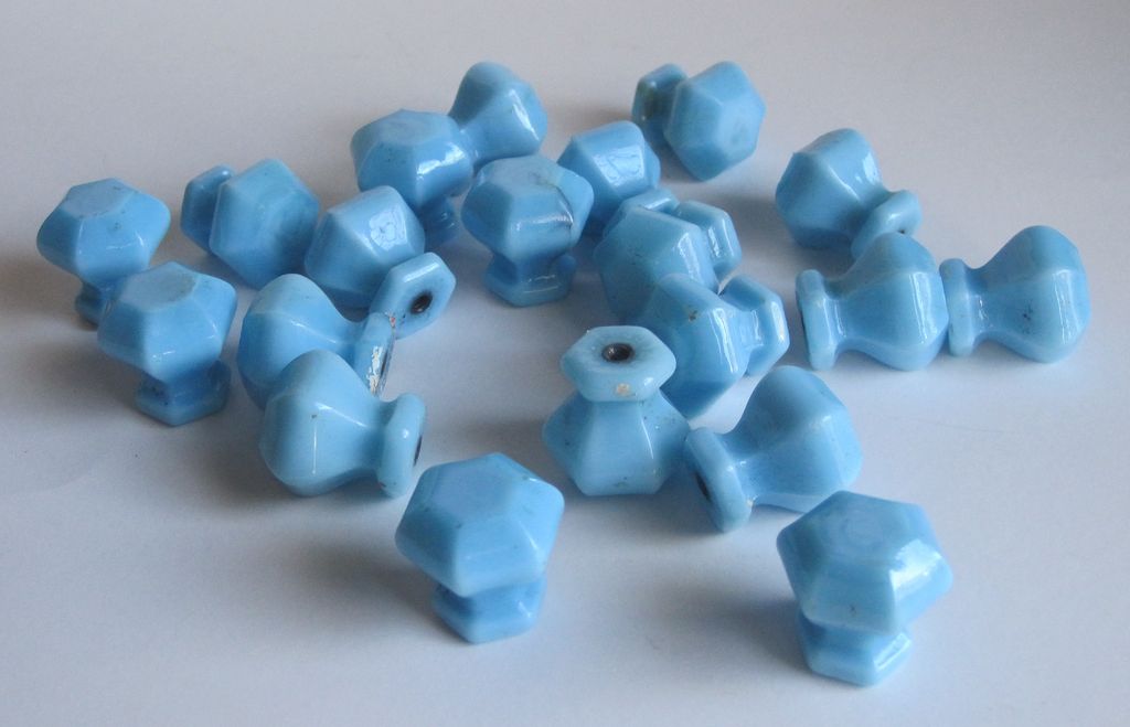 Vintage Twenty One Opaque Chalaine Blue Glass Drew Pulls Vintage Twenty One Opaque Chalaine Blue Glass Drew Pulls