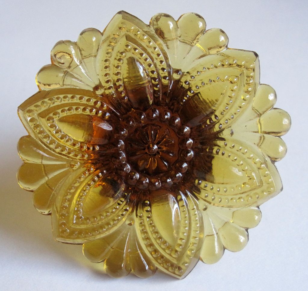 Vintage Five Amber Boston Sandwich Glass Curtain Tie Backs Vintage Five Amber Boston Sandwich Glass Curtain Tie Backs