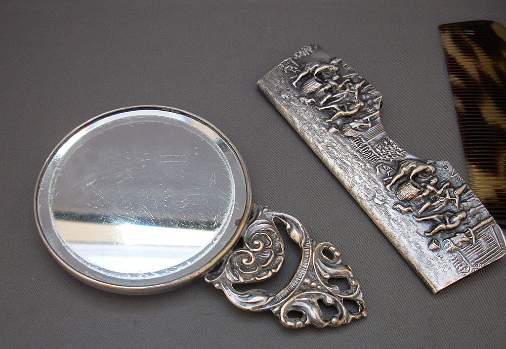 Sterling Silver Mirror & Tortoise Shell Comb in Case Sterling Silver Mirror & Tortoise Shell Comb in Case