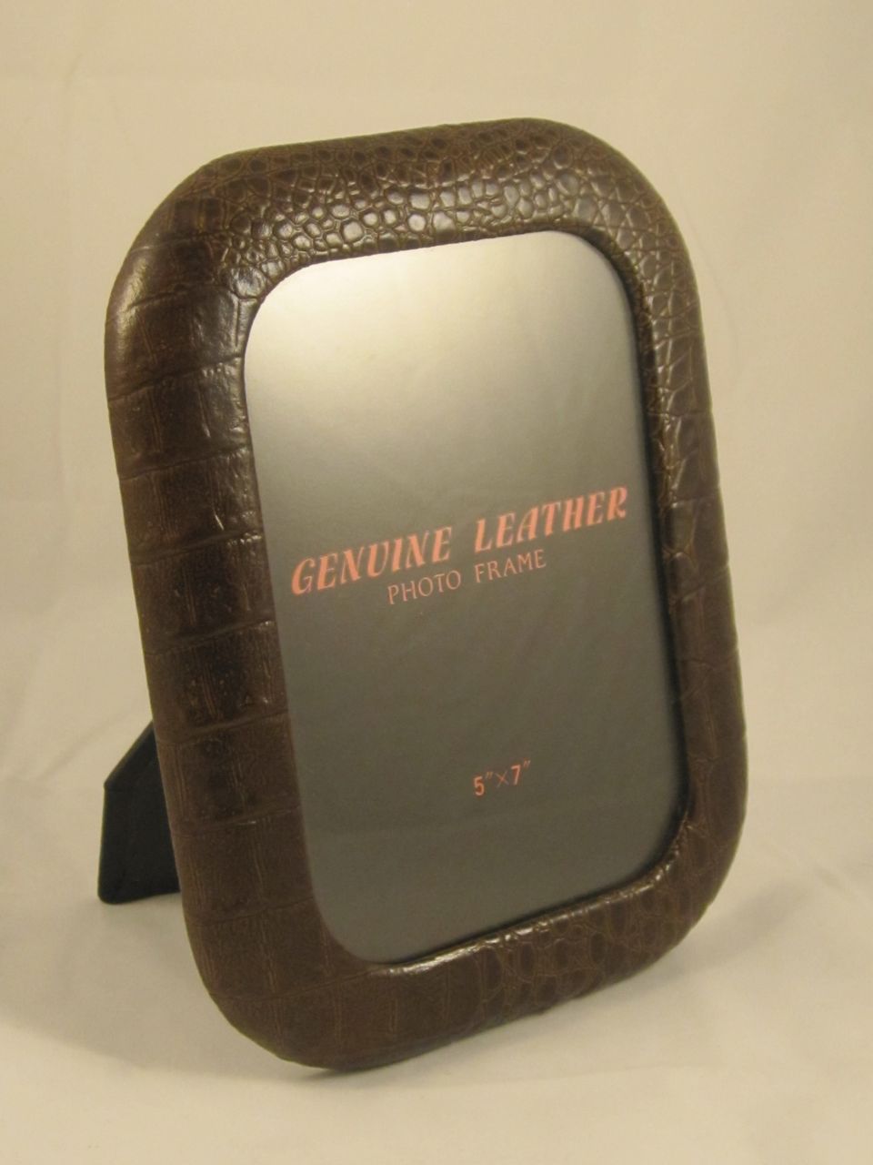 Beautiful Brown Leather Frame - 5 x 7 Beautiful Brown Leather Frame - 5 x 7