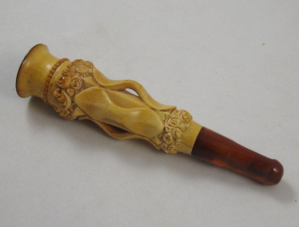Antique Ladies Meerschaum Cigar & Cigarette Holder Antique Ladies Meerschaum Cigar & Cigarette Holder