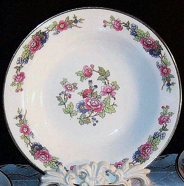 C. 1940's Homer Laughlin: Eggshell Nautilus Bristol Pattern: SET of 4 Rimmed Soup Bowls C. 1940's Homer Laughlin: Eggshell Nautilus Bristol Pattern: SET of 4 Rimmed Soup Bowls