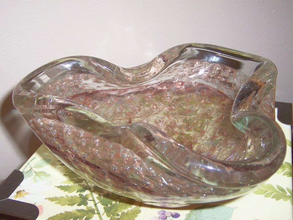 Made in Italy: Large Aventurine Crimped & Sculptured Bowl Made in Italy: Large Aventurine Crimped & Sculptured Bowl