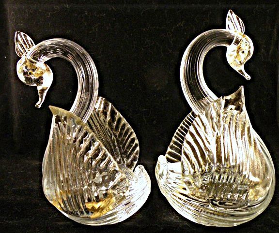 Murano Glass Swan Bird Pair with Gold and Open Wings Murano Glass Swan Bird Pair with Gold and Open Wings