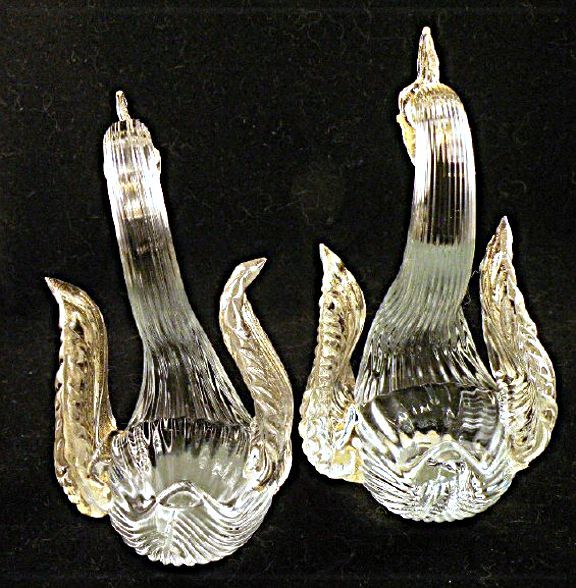 Murano Glass Swan Bird Pair with Gold and Open Wings Murano Glass Swan Bird Pair with Gold and Open Wings
