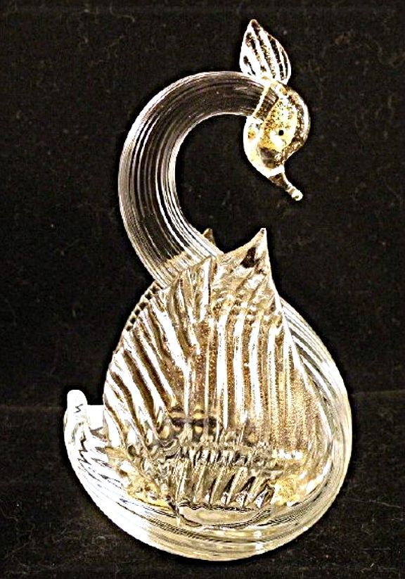 Murano Glass Swan Bird Pair with Gold and Open Wings Murano Glass Swan Bird Pair with Gold and Open Wings