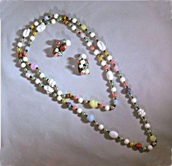 Venetian Glass Bead Flapper Necklace with Clip-on Earrings Demi Parure Venetian Glass Bead Flapper Necklace with Clip-on Earrings Demi Parure