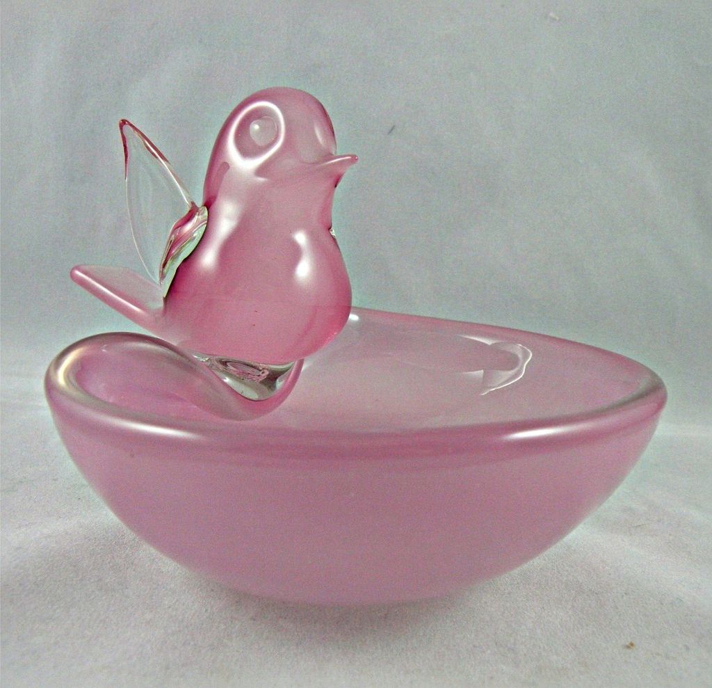 Opaline Pink Murano Bird Bowl Perfect for a Nut Dish Opaline Pink Murano Bird Bowl Perfect for a Nut Dish