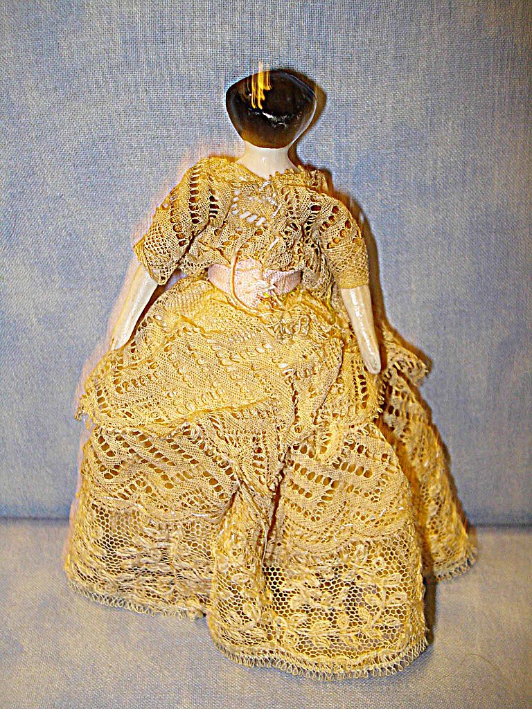 1860 China Flat top doll house doll 1860 China Flat top doll house doll