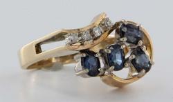 Vintage Estate Diamond Sapphire 14k Gold Cocktail Ring Fine Old Heirloom Pre Owned Used Jewelry Vintage Estate Diamond Sapphire 14k Gold Cocktail Ring Fine Old Heirloom Pre Owned Used Jewelry