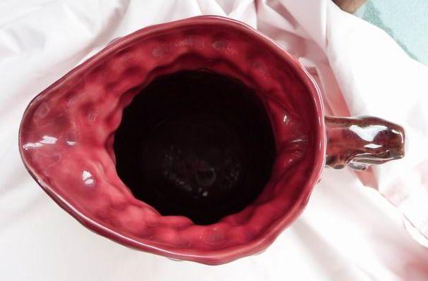 Sadek Large Majolica 9" Berry Pitcher Jay Willfred Portugal Sadek Large Majolica 9" Berry Pitcher Jay Willfred Portugal