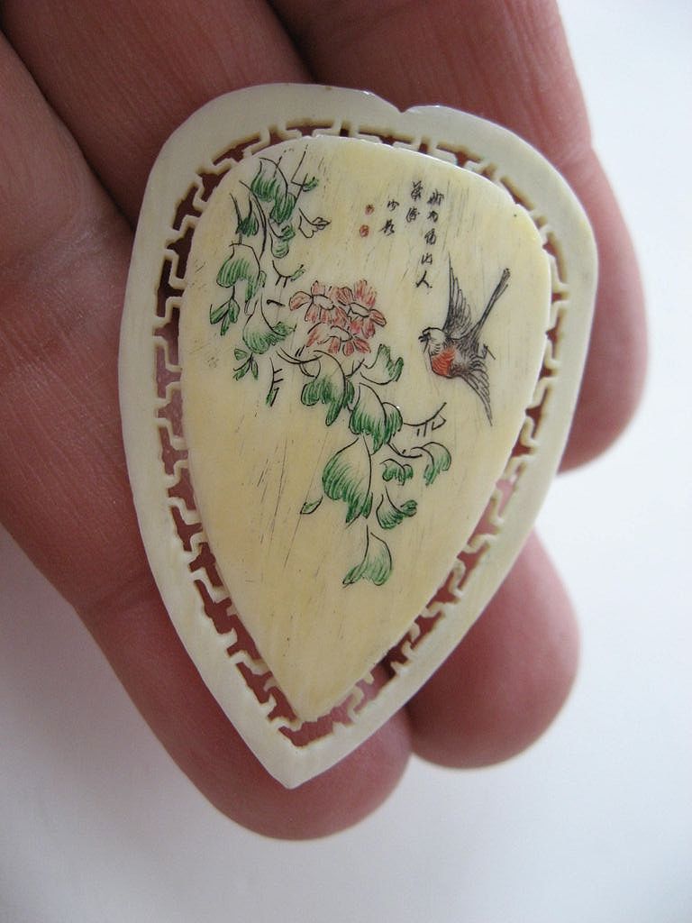 Etched and painted- Ivory pin Etched and painted- Ivory pin