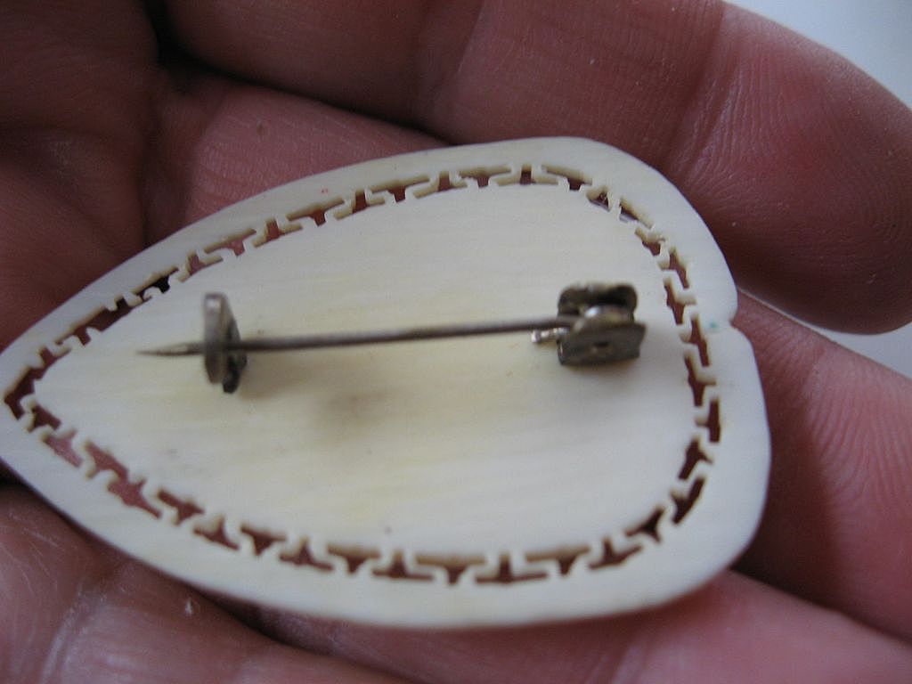 Etched and painted- Ivory pin Etched and painted- Ivory pin