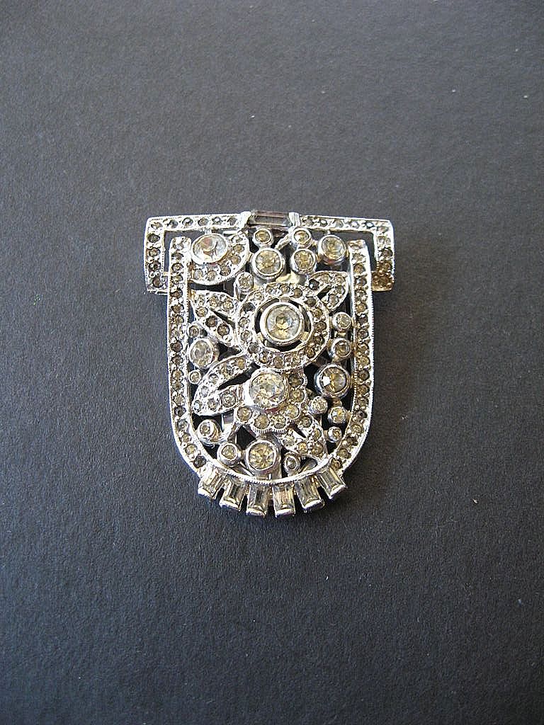 Beautiful vintage Trifari- Krussman and Fishel Fur/ dress clip- early 1930's Beautiful vintage Trifari- Krussman and Fishel Fur/ dress clip- early 1930's