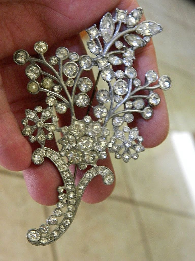 Fabulous- vintage "Pot metal" with stones Pin Fabulous- vintage "Pot metal" with stones Pin