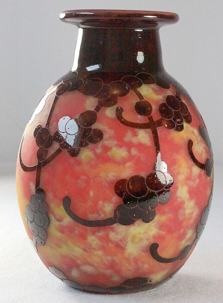 Le Verre Francais "Perliere" Pattern Cameo Vase by Schneider Le Verre Francais "Perliere" Pattern Cameo Vase by Schneider