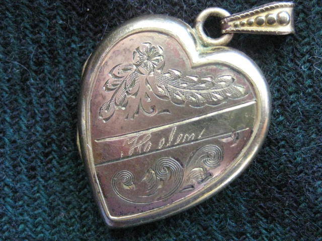 Vintage Heart Shaped Locket "Helen" Vintage Heart Shaped Locket "Helen"