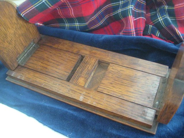 Victorian English Oak Book Holder with Intertwined Monogram S H I Victorian English Oak Book Holder with Intertwined Monogram S H I