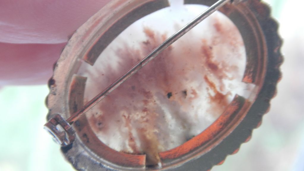 Victorian Pin with Pink Foamy Moss Agate Stone Victorian Pin with Pink Foamy Moss Agate Stone