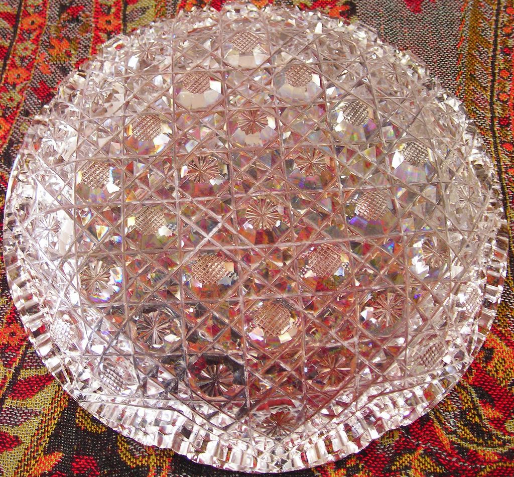 American Cut Glass Berry Bowl - Unusual Design American Cut Glass Berry Bowl - Unusual Design