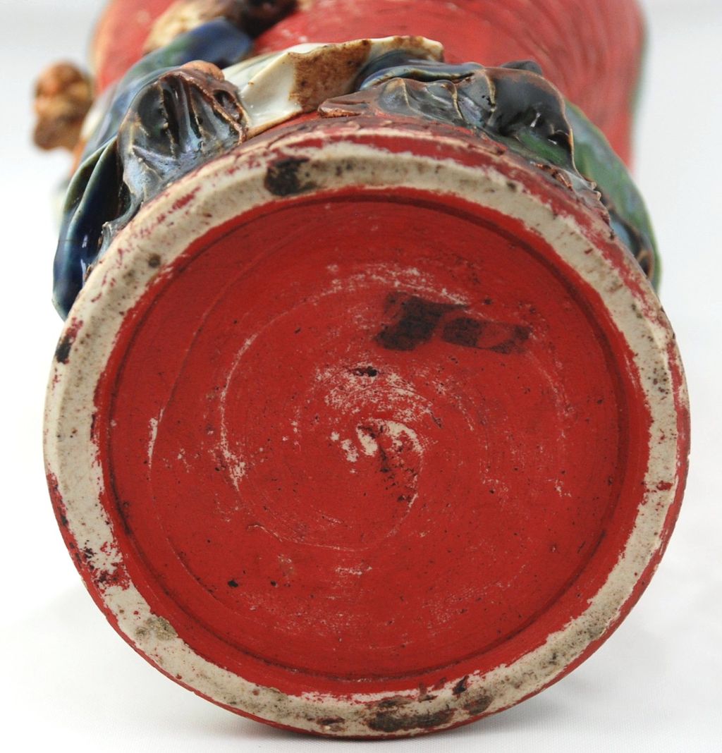 Japanese Pottery Tall Sumida Gawa Vase With Two Men Japanese Pottery Tall Sumida Gawa Vase With Two Men