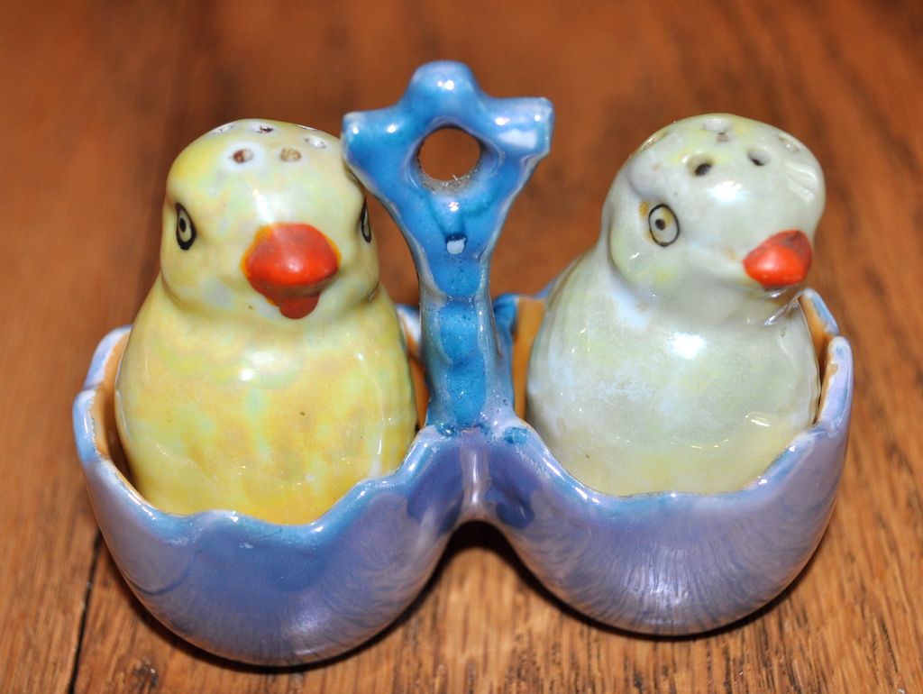 Chick Salt & Pepper Set in Holder Chick Salt & Pepper Set in Holder