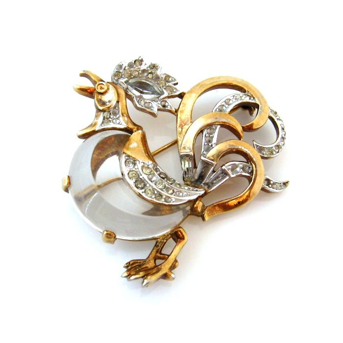 TRIFARI Jelly Belly Rooster Brooch - Vintage 1940s Rhinestone Bird Figural Pin - TLC TRIFARI Jelly Belly Rooster Brooch - Vintage 1940s Rhinestone Bird Figural Pin - TLC