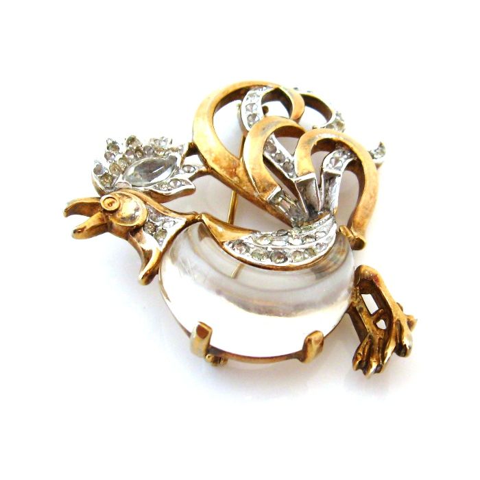 TRIFARI Jelly Belly Rooster Brooch - Vintage 1940s Rhinestone Bird Figural Pin - TLC TRIFARI Jelly Belly Rooster Brooch - Vintage 1940s Rhinestone Bird Figural Pin - TLC