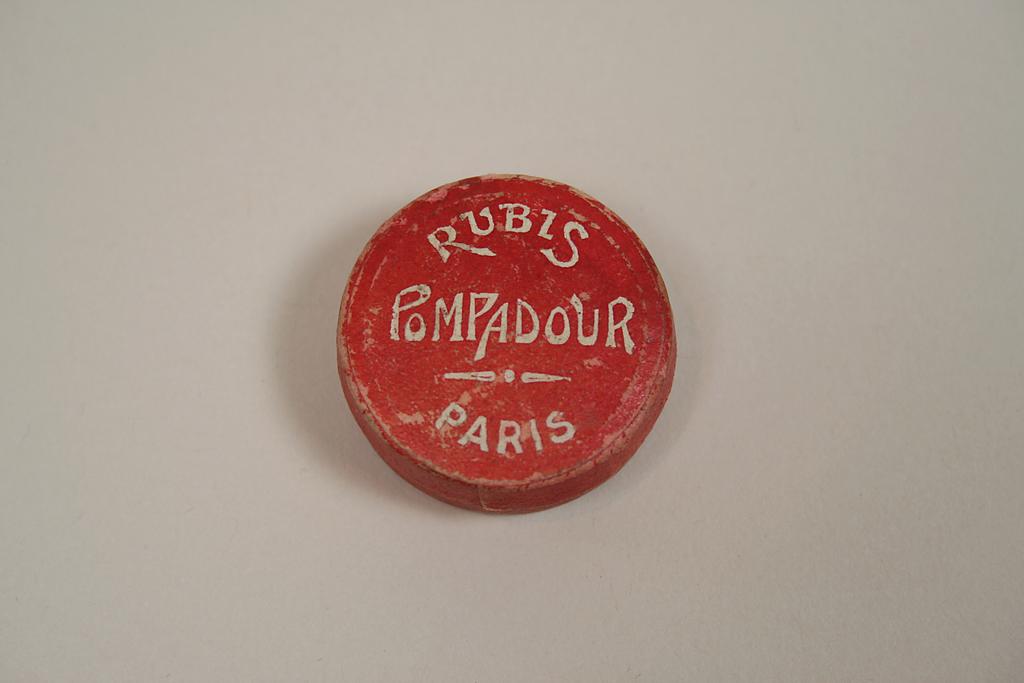 Antique French Rubis Pompadour Circa 1890s Antique French Rubis Pompadour Circa 1890s