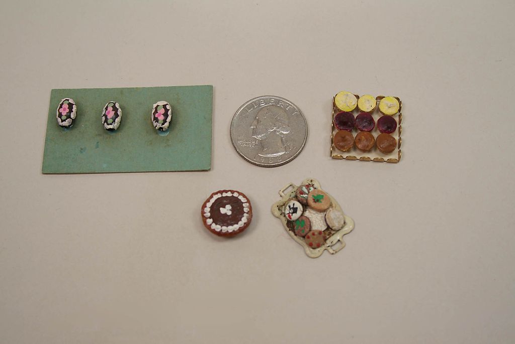 4 Vintage Dollhouse Cakes, Candy, Cookies And Cupcakes Circa 1970 4 Vintage Dollhouse Cakes, Candy, Cookies And Cupcakes Circa 1970