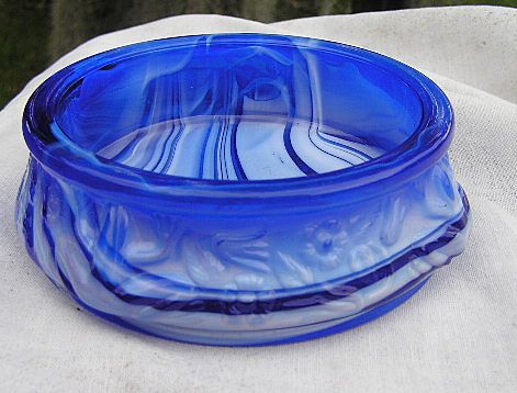Large Blue Slag Frog Master Open Salt Dish or Nut Dish Large Blue Slag Frog Master Open Salt Dish or Nut Dish