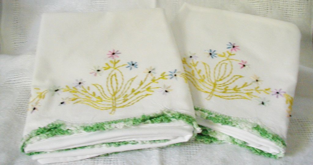Hand Embroidered Pillow Cases Floral Pattern Variegated Crochet Border Hand Embroidered Pillow Cases Floral Pattern Variegated Crochet Border