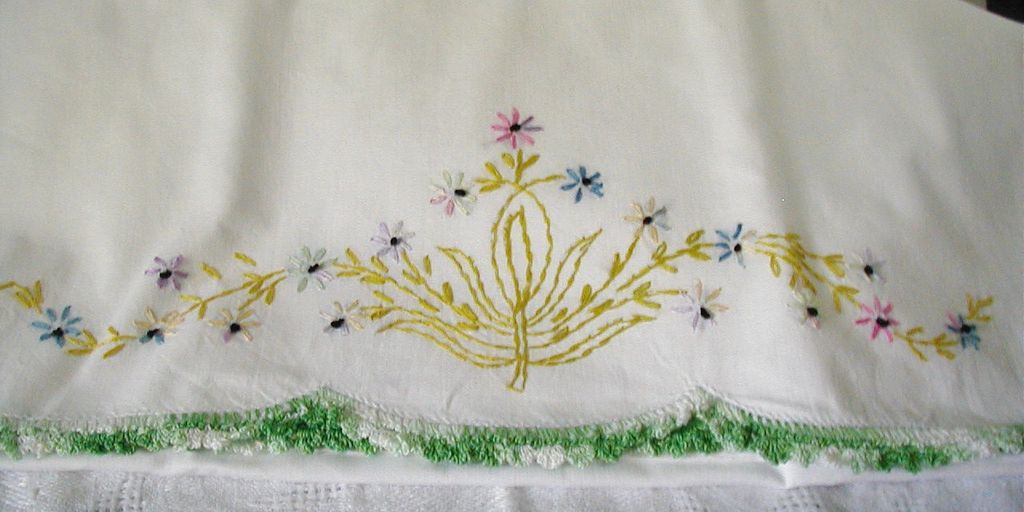 Hand Embroidered Pillow Cases Floral Pattern Variegated Crochet Border Hand Embroidered Pillow Cases Floral Pattern Variegated Crochet Border