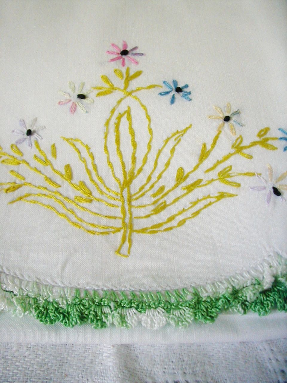 Hand Embroidered Pillow Cases Floral Pattern Variegated Crochet Border Hand Embroidered Pillow Cases Floral Pattern Variegated Crochet Border