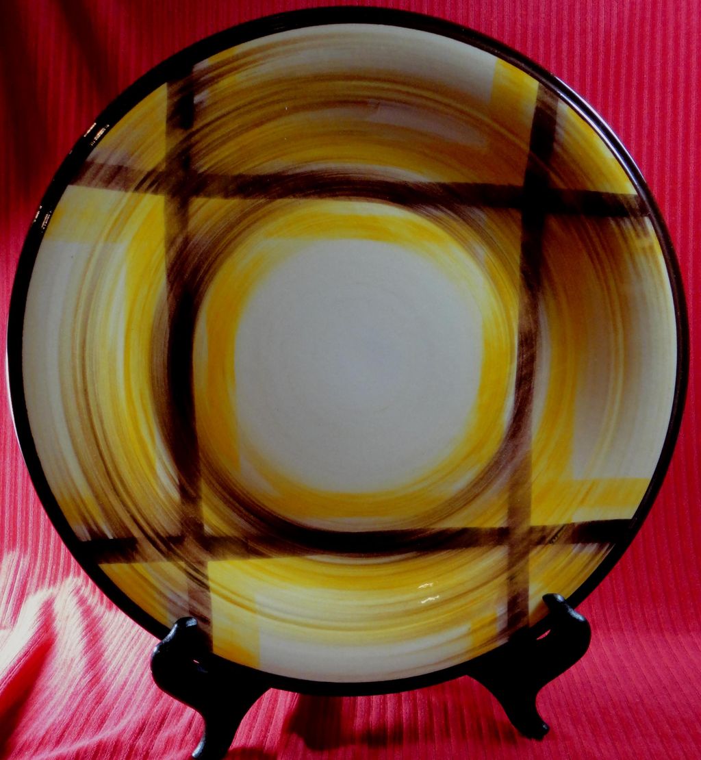 Vernonware Organdie Chop Plate Vernonware Organdie Chop Plate