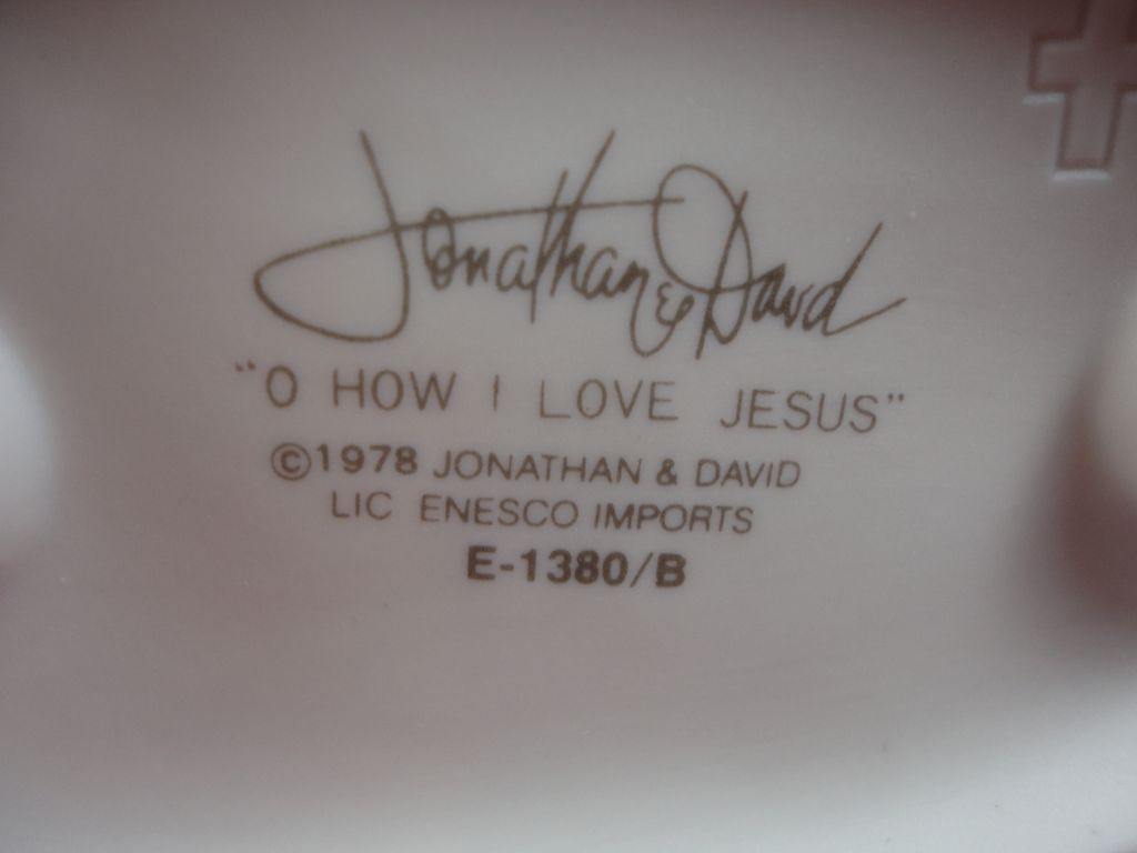 Enesco's Precious Moments, "Oh, How I Love Jesus" E-1380B, 1978 Enesco's Precious Moments, "Oh, How I Love Jesus" E-1380B, 1978