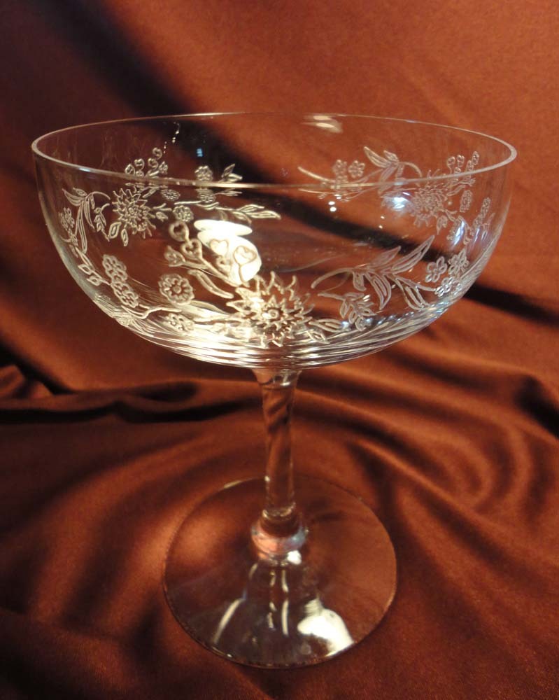 Fostoria "Fleurette" Tall Sherbet/Champagne Stem/Goblet, 1972-74 (8 available) Fostoria "Fleurette" Tall Sherbet/Champagne Stem/Goblet, 1972-74 (8 available)